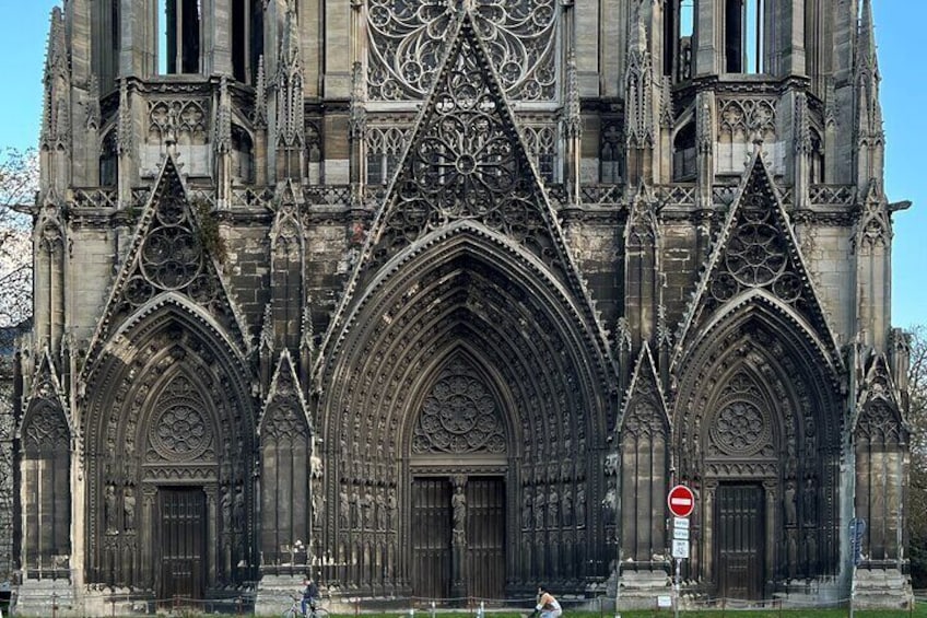Rouen guided historical tour of the old town 2