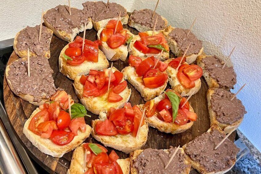 Visit to the Farm with Tasting of Cold cuts and bruschetta 4
