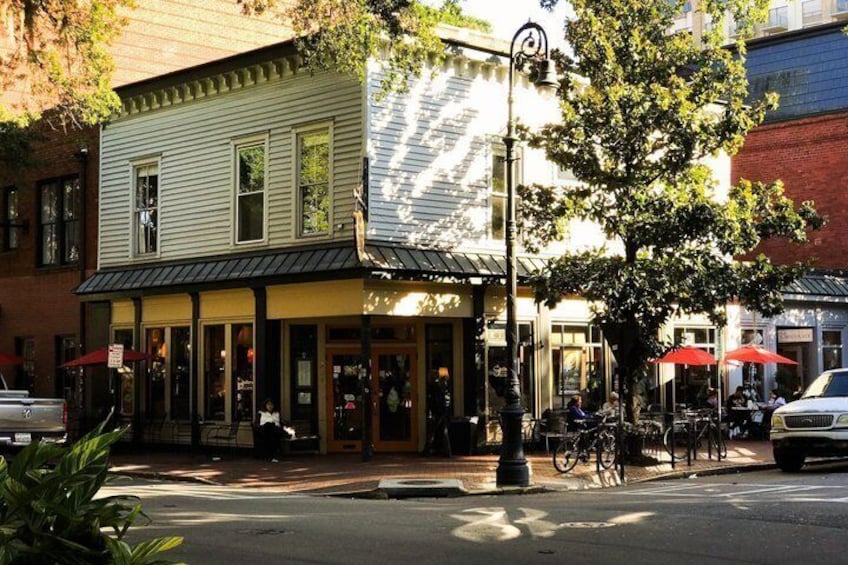 Savannah After Dark A Haunted Donut and Sweet Treats Tour 2