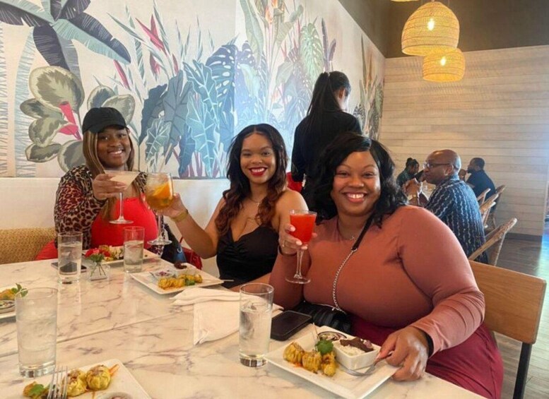 Dallas: Uptown Trolley & Walking Food Tour with Tastings 1