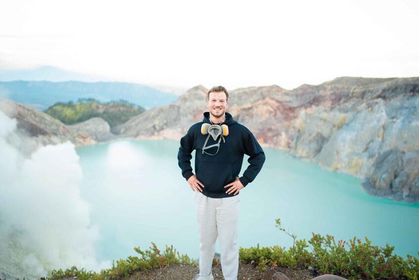 Picture 21 for Activity Kawah Ijen Volcano & Sunrise Guided Trek 2