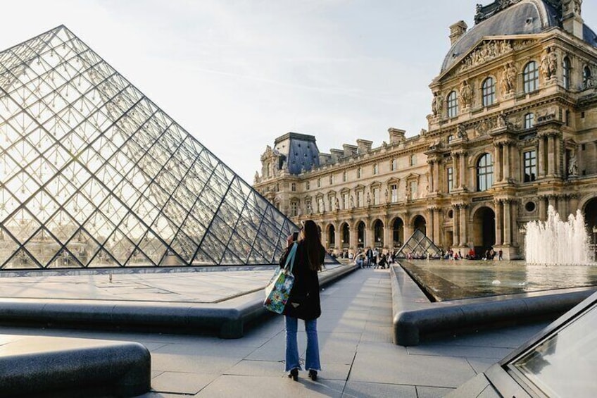 Explore 9 Unmissable Landmarks in Paris 3 Hours 5