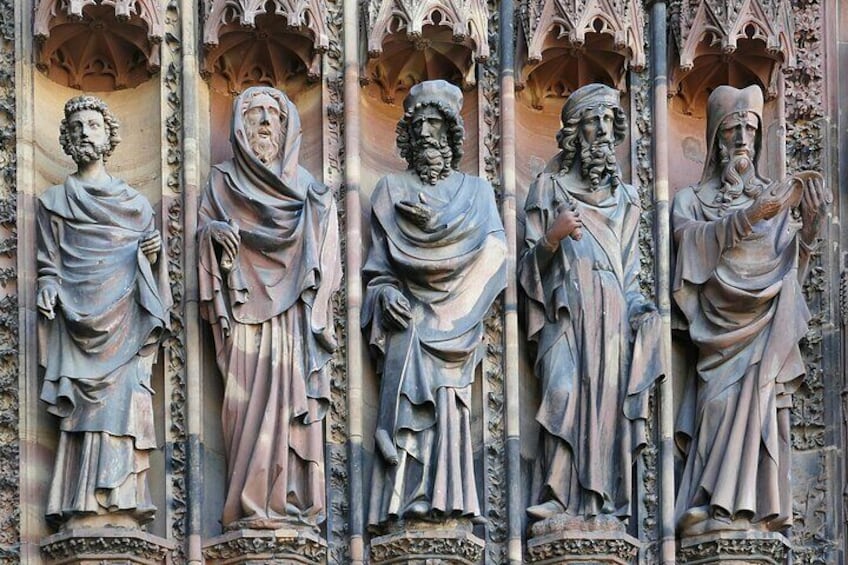 Explore 9 Unmissable Landmarks in Paris 3 Hours 3