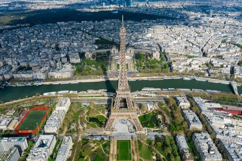 Explore 9 Unmissable Landmarks in Paris 3 Hours 1