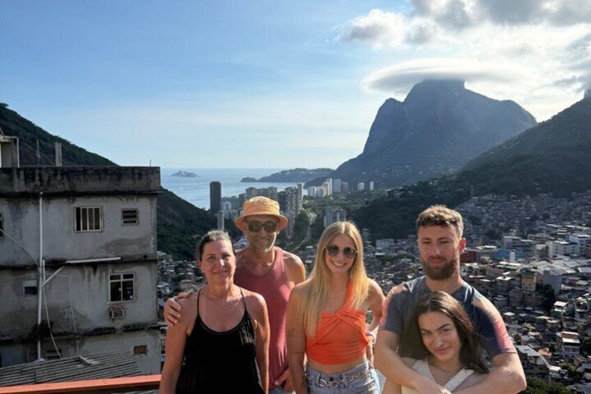 Discover Rocinha with a Multilingual Local Guide 4
