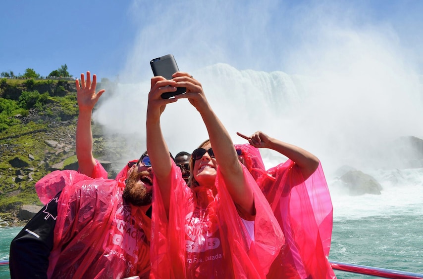 Niagara Falls Boat Cruise & Guided Highlights Tour 2