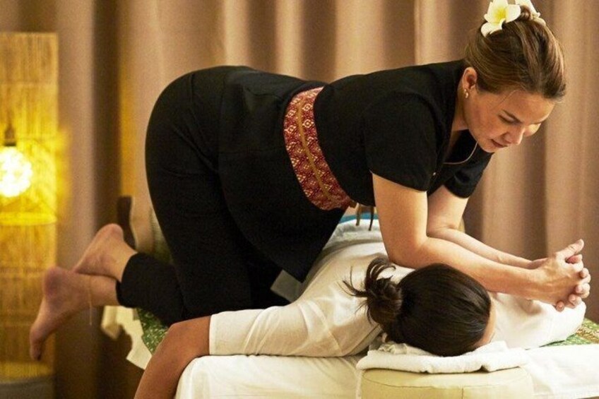 Traditional Thai Full Body Massage Therapy 1