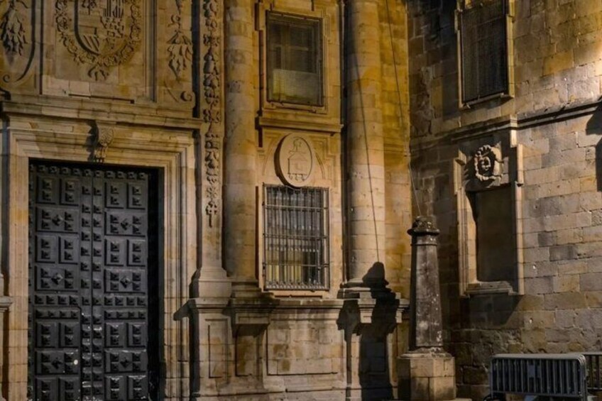 Self Guided Walking Tour to Santiago de Compostela with Quiz 3