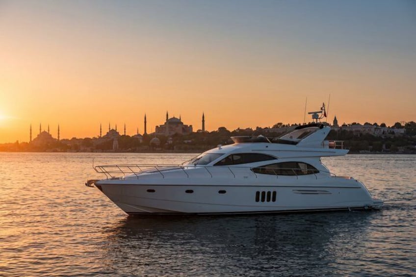 Two Continents One Journey Bosphorus and Palaces 1