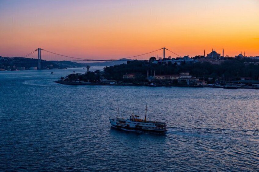Two Continents One Journey Bosphorus and Palaces 2