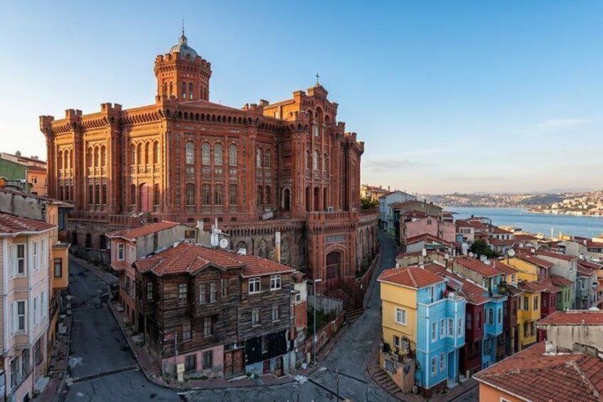 Bohemian Istanbul Fener and Balat Photography Tour 4