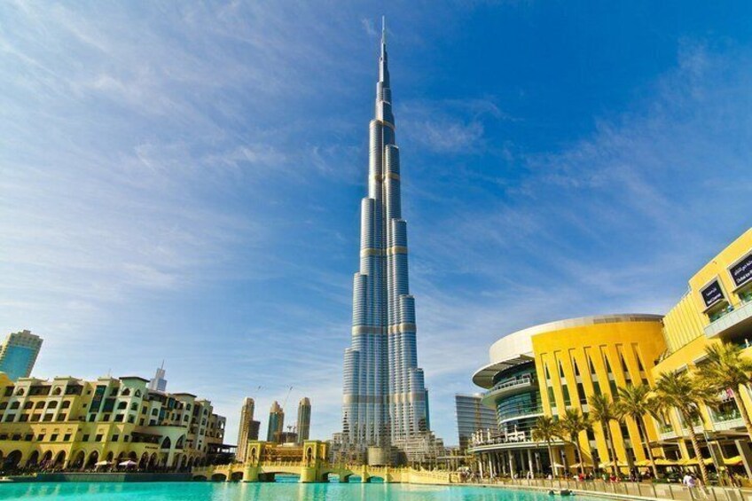 Burj Khalifa Entry to 124th with Dubai Mall Walk Coffee & Snacks 1