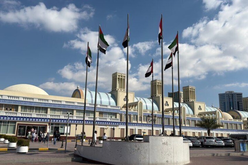 Sharjah and Ajman Tour from Dubai with Blue Souk and Ajman Museum 4