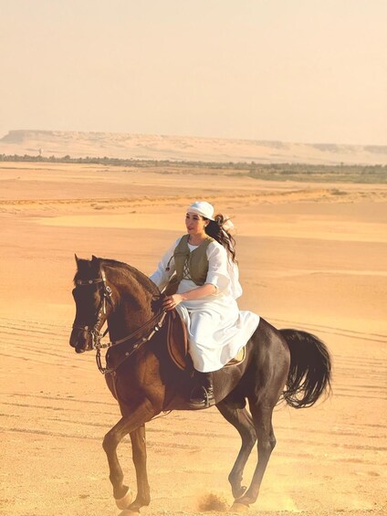 Picture 1 for Activity Fayoum: Magic Lake Desert Horseback Ride Experience 2
