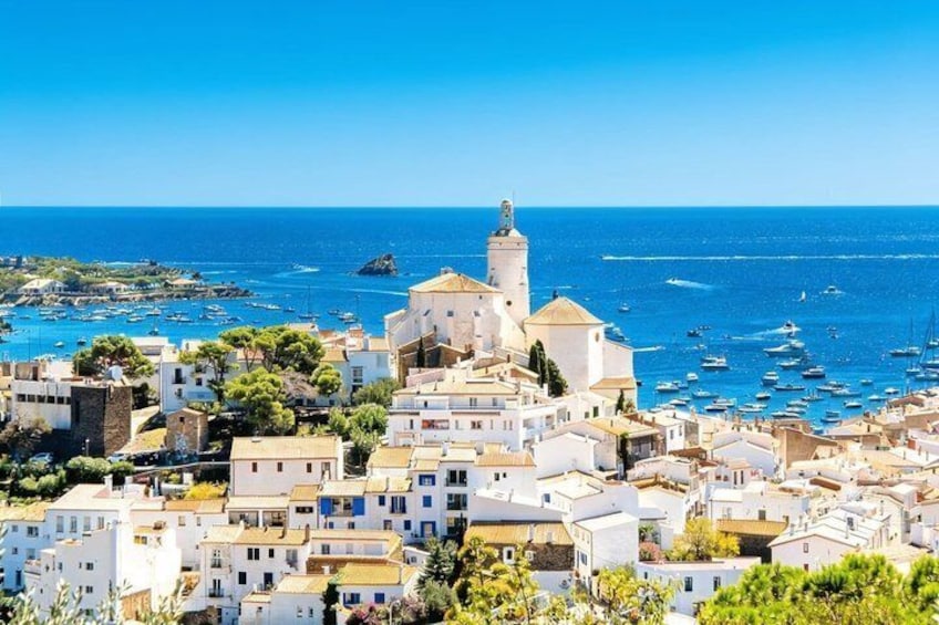 Private 2 Hour Intro City Walk with Local Guide in Cadaques 1