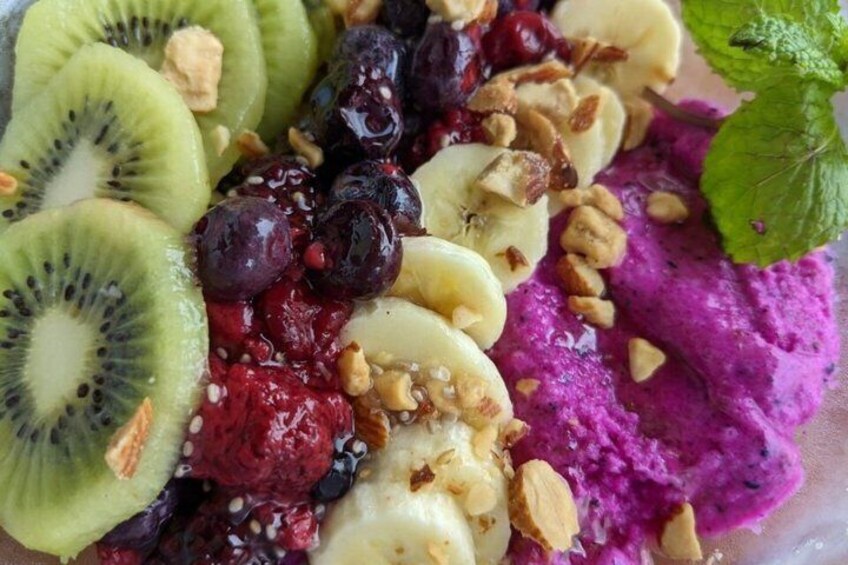 Morning Beach Meditation and Pitaya Bowl Experience 3