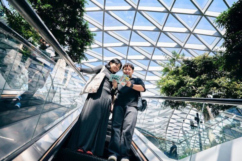Discover Singapore with Jewel Changi Airport Escape 1