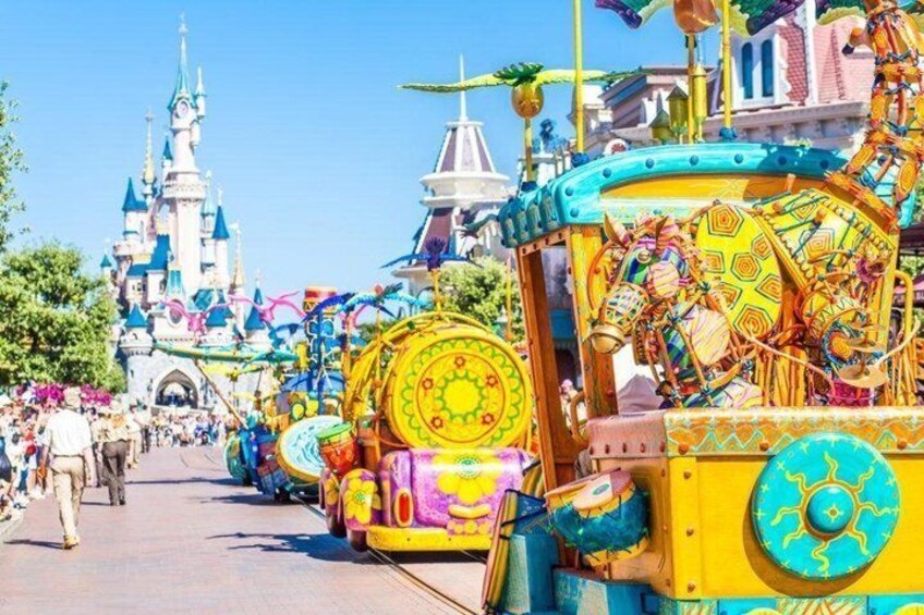 Disneyland Paris Theme Park Ticket with Round Trip Train Transfer 5