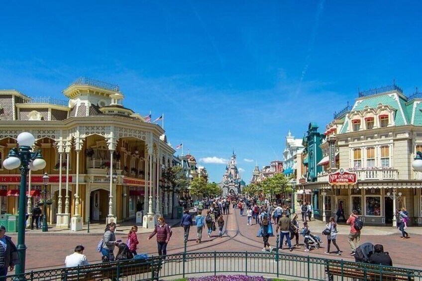 Disneyland Paris Theme Park Ticket with Round Trip Train Transfer 2