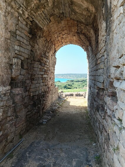 Picture 5 for Activity Tarifa: Baelo Claudia Experience, Tour and Roman Dining 2