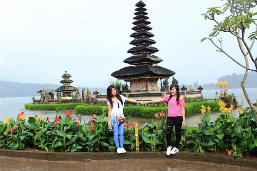 Picture 5 for Activity Bali: Sunrise Dolphin Lovina, Waterfall & Beratan Temple 3