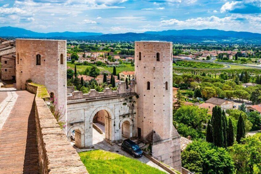 Spello : guided tour through flowery alleys and Renaissance art 1