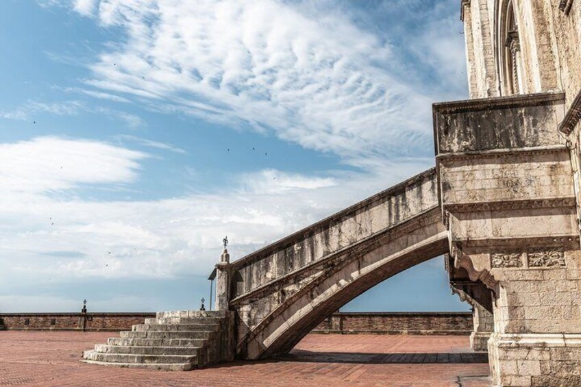 Gubbio: Guided tour to travel in the Medieval Past 3