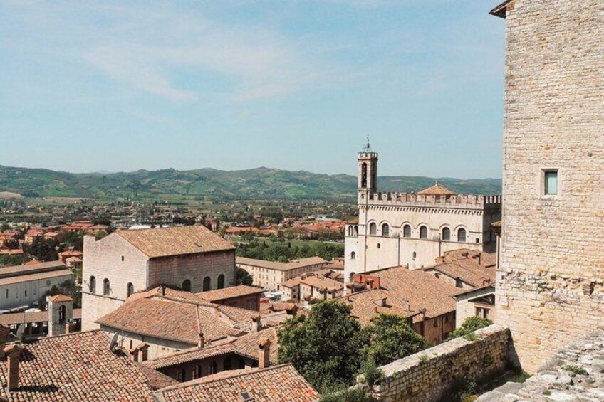 Gubbio: Guided tour to travel in the Medieval Past 2