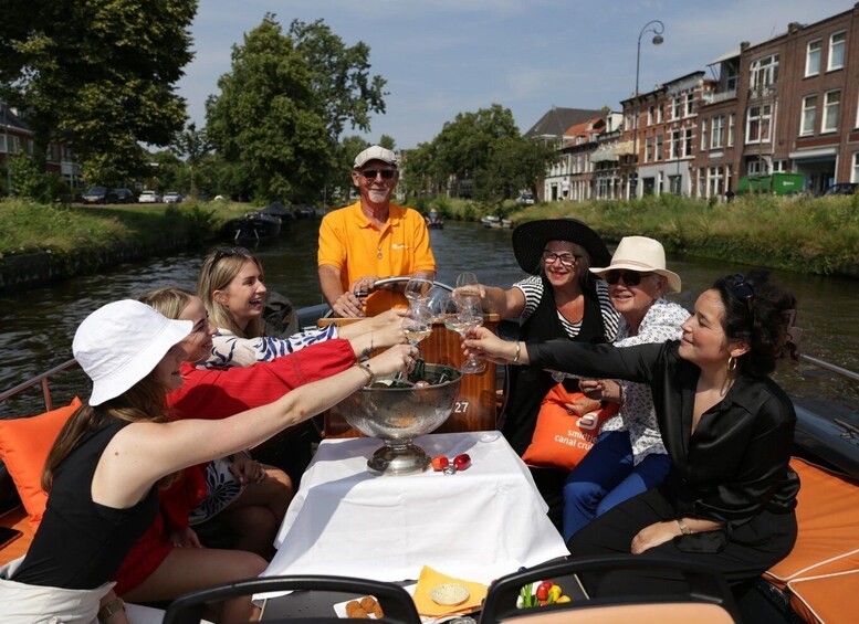 Picture 1 for Activity Haarlem: The 5 o'Clock Open Boat Cruise 3