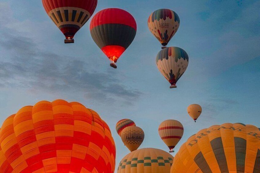 Barcelona Hot Air Balloon Flight with Cava and Lunch 2