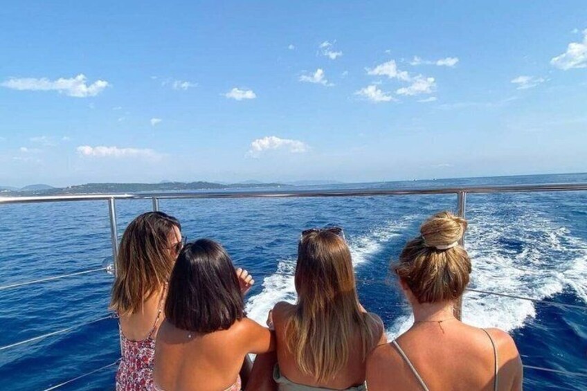 Carved Cova and motor catamaran bath from Denia 4