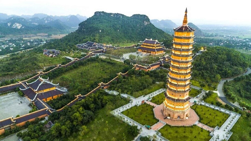 Ninh Binh: Bai Dinh Pagoda Roundtrip Electric Car Ticket 1