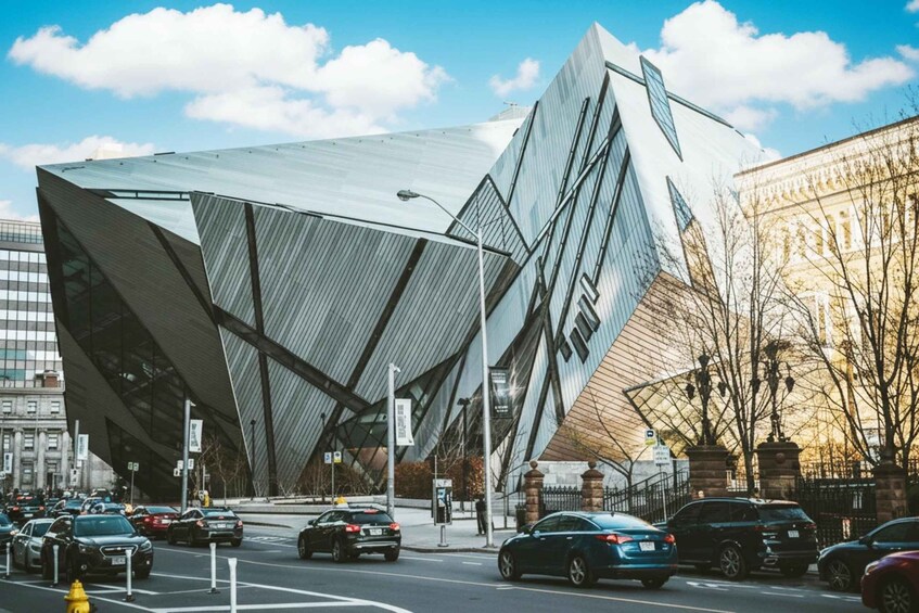 Royal Ontario Museum & Gardiner Museum Private Guided Tour 1