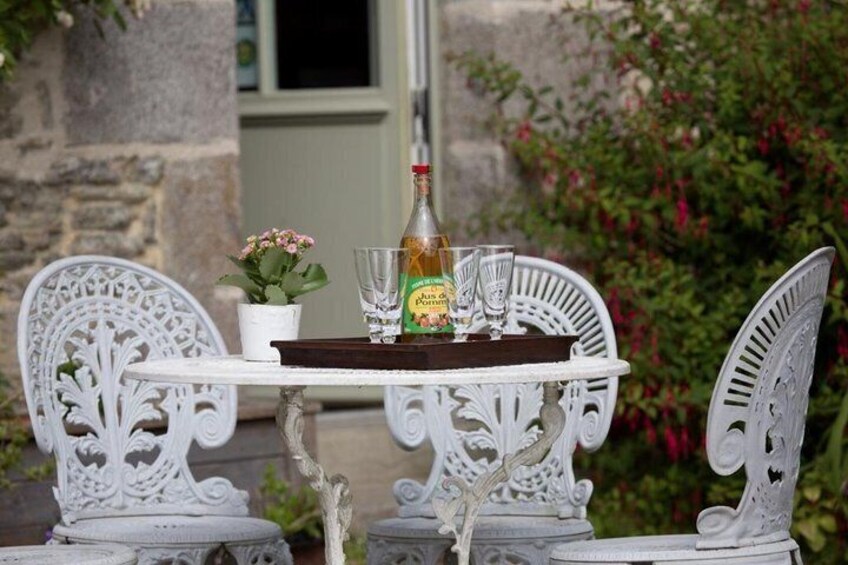 Experience Mont Saint-Michel via Luxury Ride 4