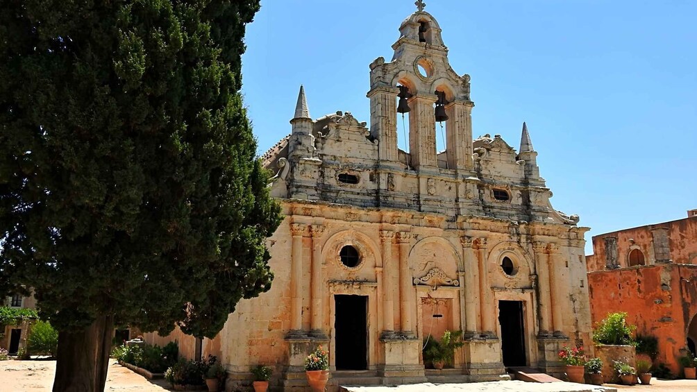 Plakias Tours: Cretan History at Three Places 1