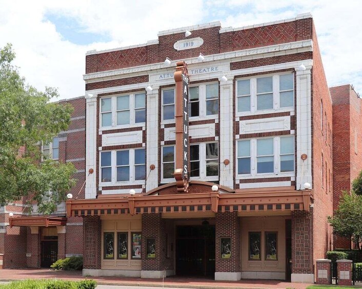 Picture 1 for Activity Norfolk: African American History Guided Walking Tour 2
