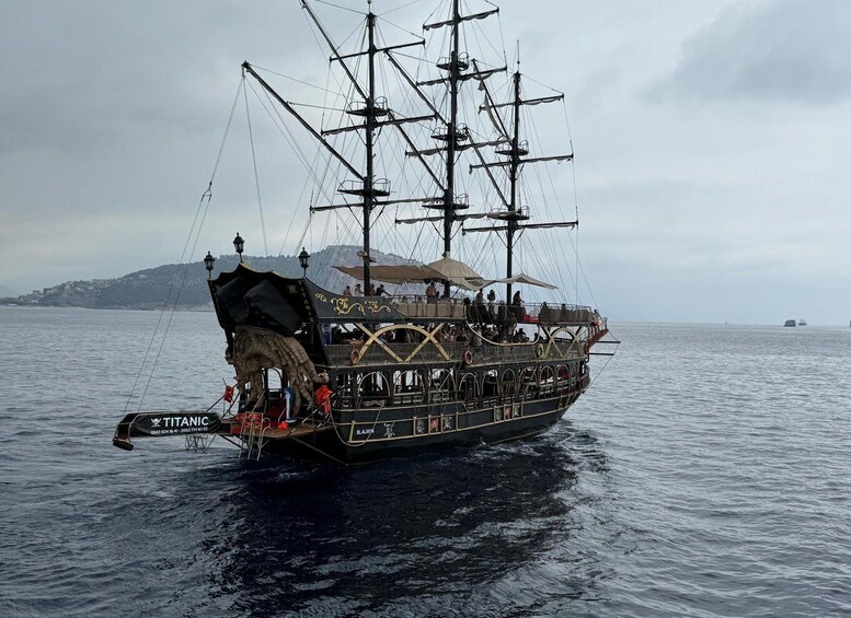 Picture 8 for Activity Alanya: Sunset Dinner Cruise with Hotel Pickup 2