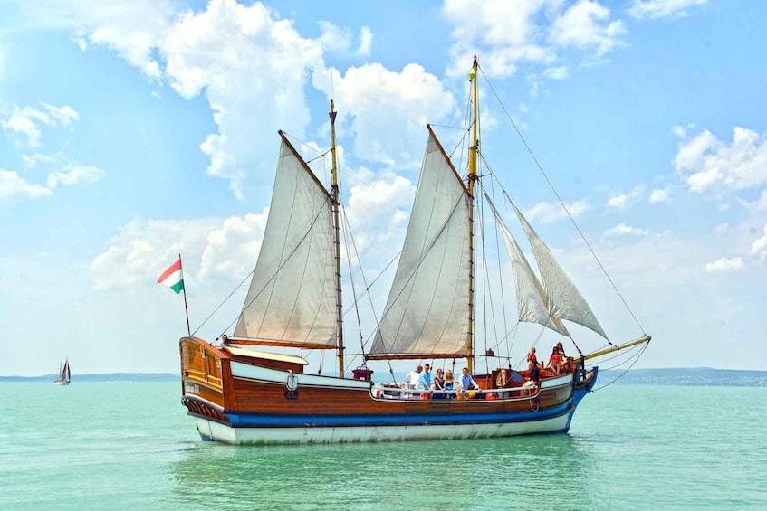 Lake Balaton: 1-Hour Sightseeing Cruise from Siófok 1