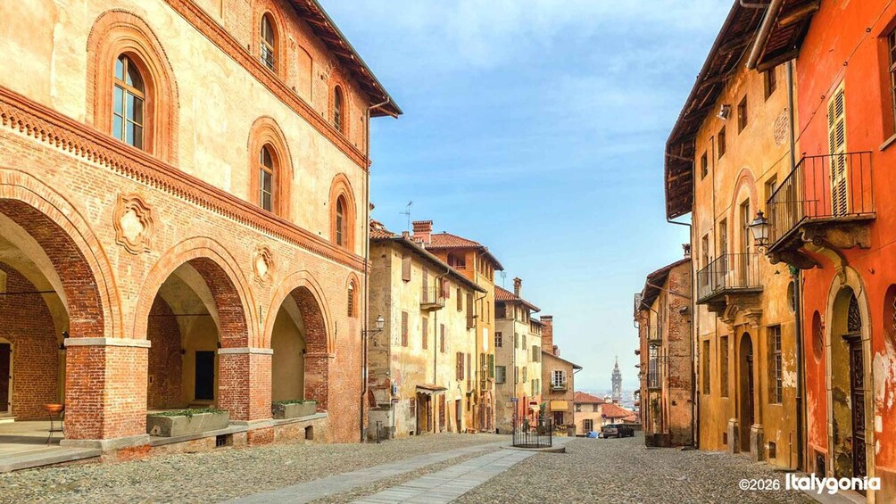 Saluzzo Private Tour: Medieval Charm of Piedmont 1