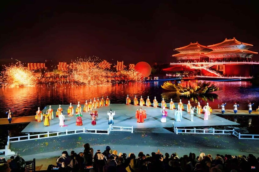 Picture 1 for Activity Zhengzhou : A Day Trip to Millennium City Park & Kaifeng Fu 3