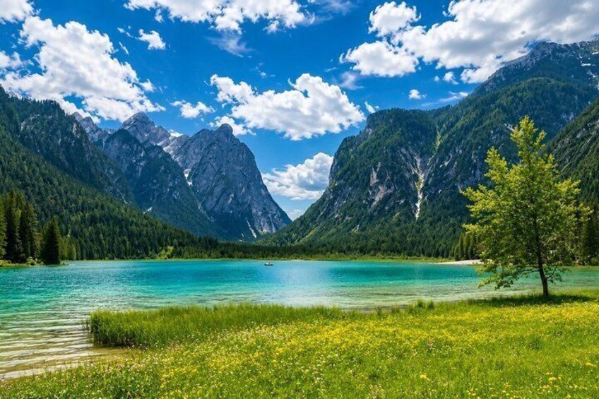 Lake Landro And Bike Tour Between the Walls of Monte Cristallo 4