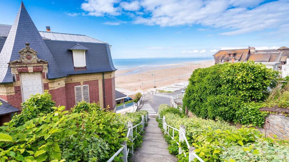 Picture 2 for Activity From Paris: Day Trip to Deauville and Trouville Beaches 2