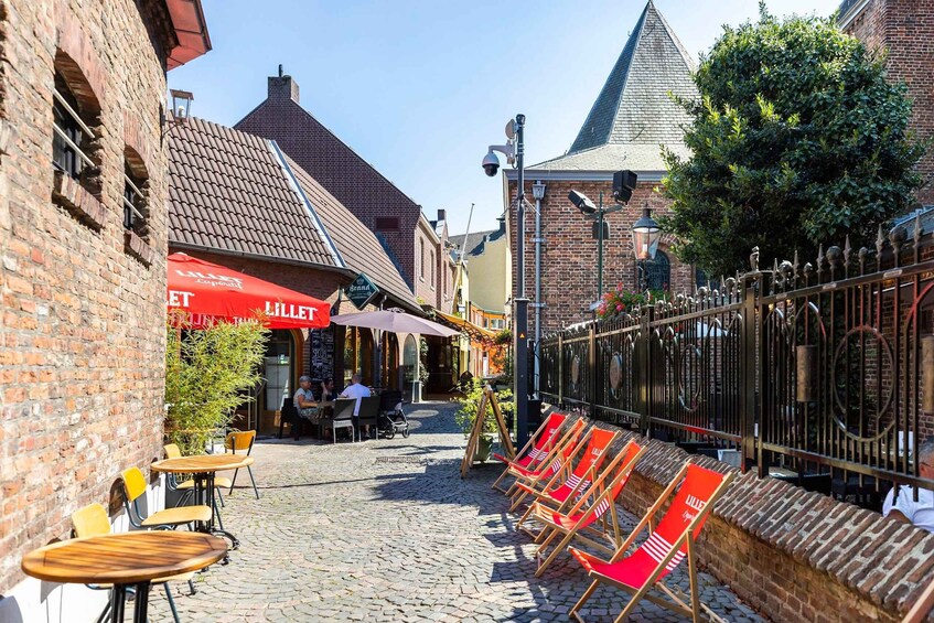 Picture 2 for Activity Venlo: City Walking Tours (April to October) 3