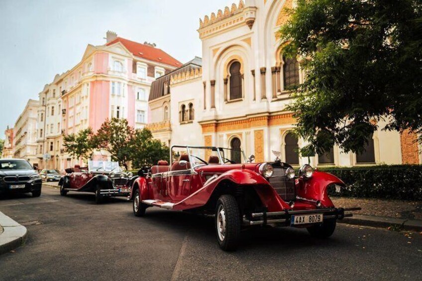 Prague 1 hour Vintage Sightseeing Tour per Group Pricing 1