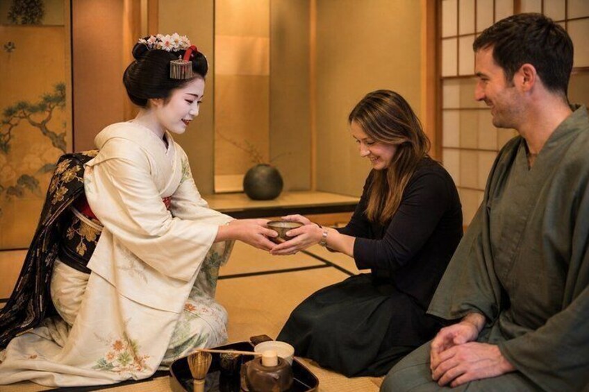 Fukuoka Special Japanese Tea Ceremony with Maiko 4