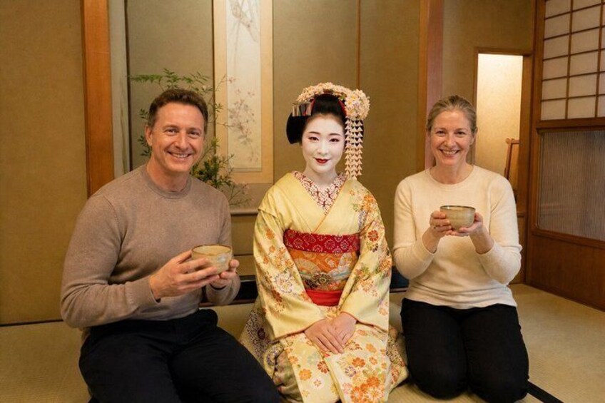 Fukuoka Special Japanese Tea Ceremony with Maiko 1