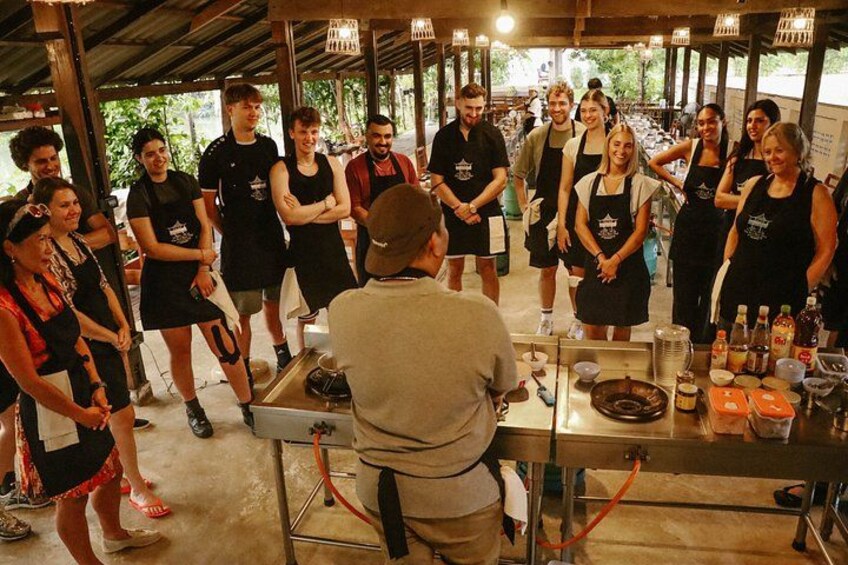 Authentic Thai Cooking Masterclass with Local Market Walk 3