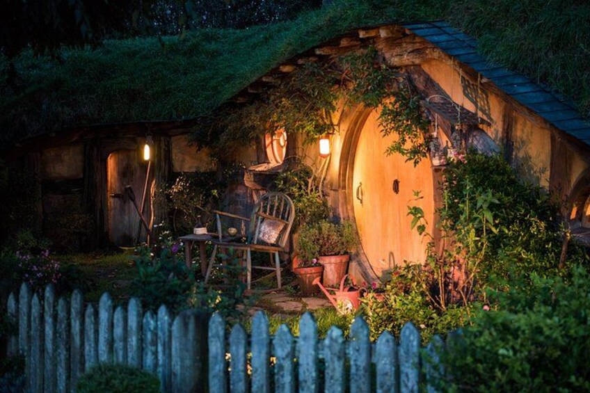 Hobbiton Private Transport and Group Tour 5