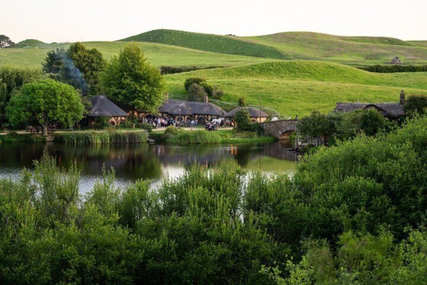 Hobbiton Private Transport and Group Tour 2