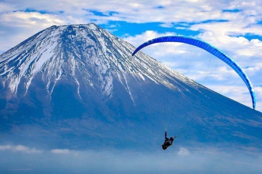 Tokyo: Mount Fuji Paragliding Experience With English Instructor 1